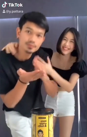 คนนี้นี่เอง! แฟนสาว "กอล์ฟ อดิศักดิ์" น่ารักมากดีกรีไม่ธรรมดา (ภาพ) คนนี้นี่เอง! แฟนสาว "กอล์ฟ อดิศักดิ์" น่ารักมากดีกรีไม่ธรรมดา (ภาพ)