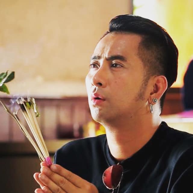 "บอล เชิญยิ้ม" เดือด! ตามล่าเกรียนคีย์บอร์ดป่วนไลฟ์ พร้อมสั่งให้กราบเท้าขอโทษพ่อแม่