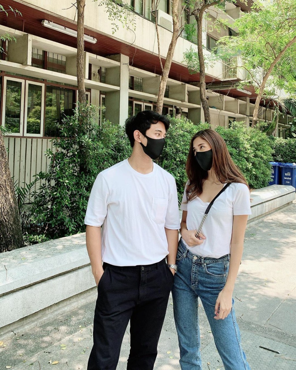 เพจดังแฉปมเลิกคู่รักคนดัง ทะเลาะหนัก ครอบครัวไม่ปลื้ม ชาวเน็ตโยงคู่ "กัน-มารี"