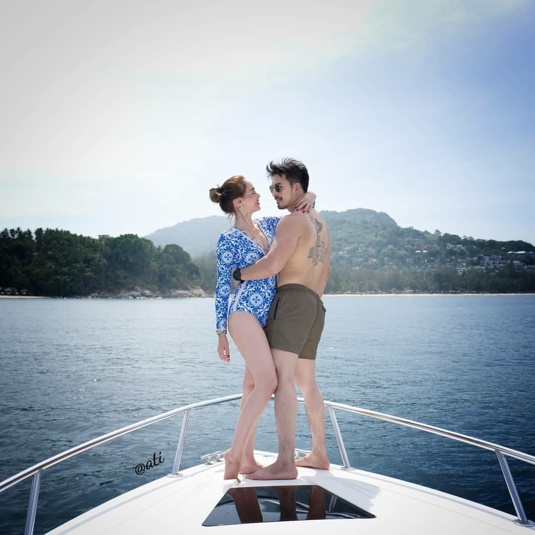 "อั้ม อธิชาติ" เผยคลิปน่ารักๆ ออกกำลังกายคู่ "นัท มีเรีย" แต่ตอนจบฮามาก