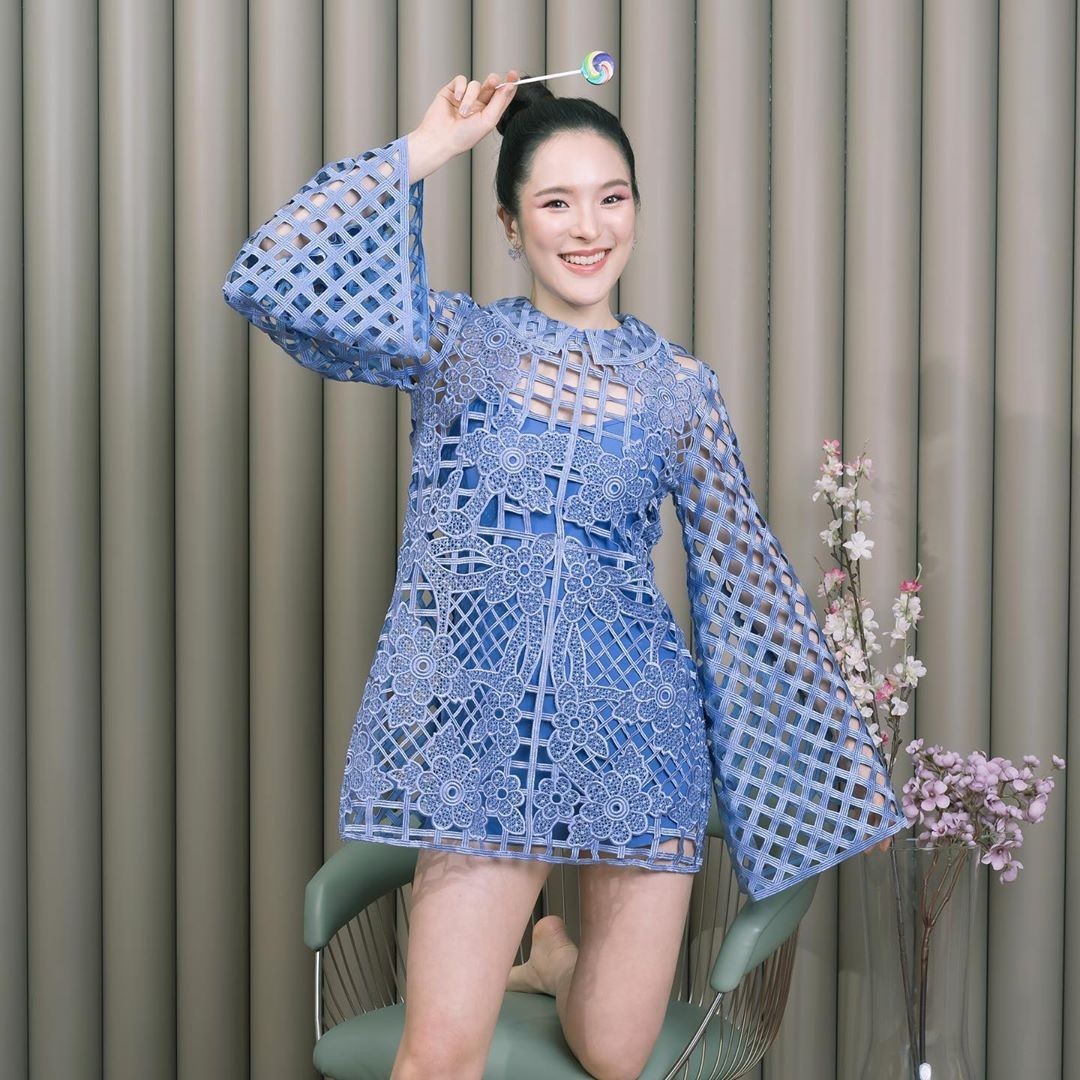 "ปันปัน สุฑัตตา" อยากตัดผม แต่โดนโฟกัสผิดจุด? สวมชุดนุ่งสั้นโชว์ขาวจั๊วะ