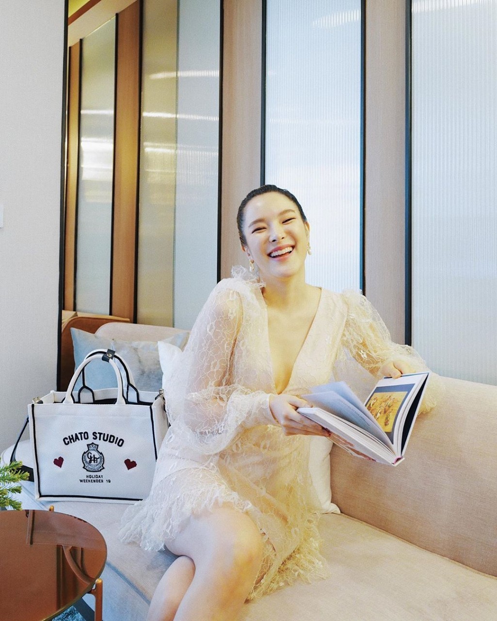 "ปันปัน สุฑัตตา" อยากตัดผม แต่โดนโฟกัสผิดจุด? สวมชุดนุ่งสั้นโชว์ขาวจั๊วะ