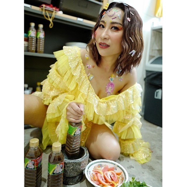 "ลาล่า อาร์สยาม" ท่านั่งตำอย่างโหด "เล็ก เจษฎา" ยังต้องถาม โฟกัสจุดไหนดี?
