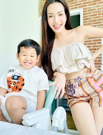อ๋อม และน้องจอมทัพ