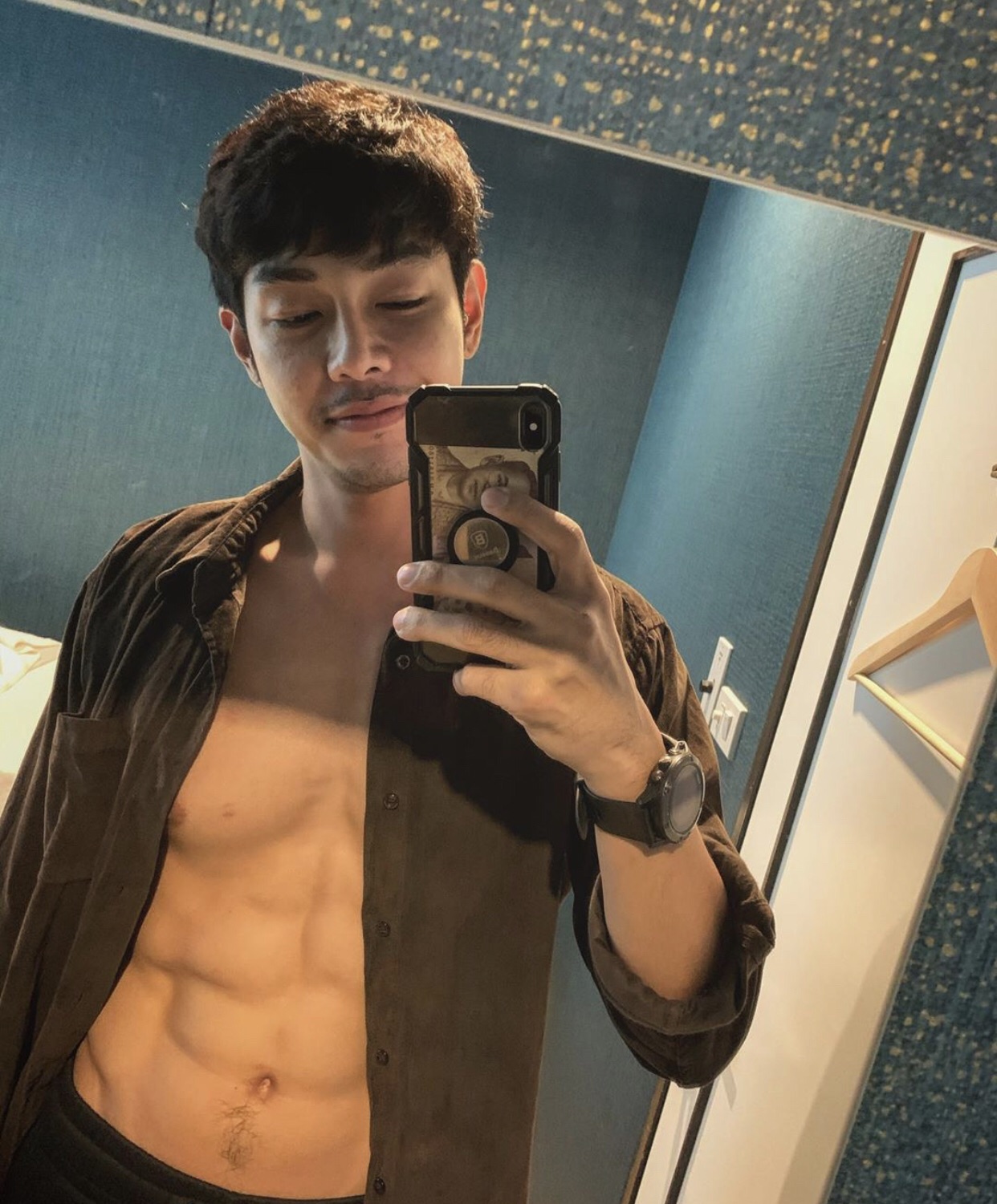 "อาร์ต พศุตม์" ของขึ้น จวกพวกบัวใต้น้ำ อโหสิกรรมขอให้พบแสงสว่าง