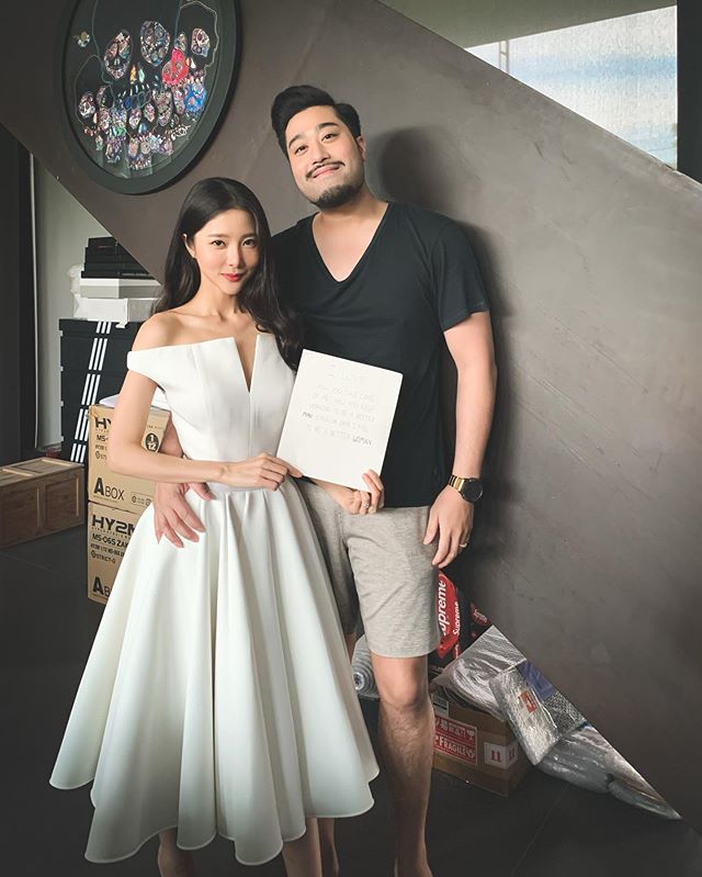 "เนย วรัฐฐา" สวมชุดเจ้าสาว จัดเซอร์ไพรส์สุขสันต์วันเกือบจะแต่งงาน