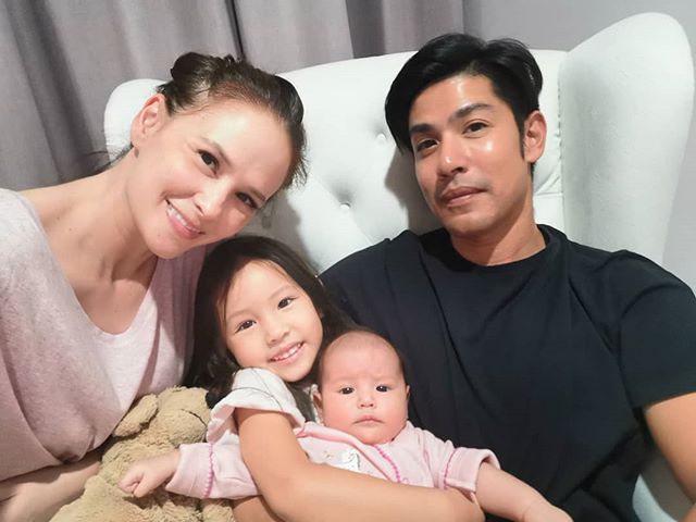 "น้องโนล่า-น้องลิษา" เจอกันครั้งแรก ลูกสาวแม่ๆ แก๊งนางฟ้าน่ารักคูณสอง